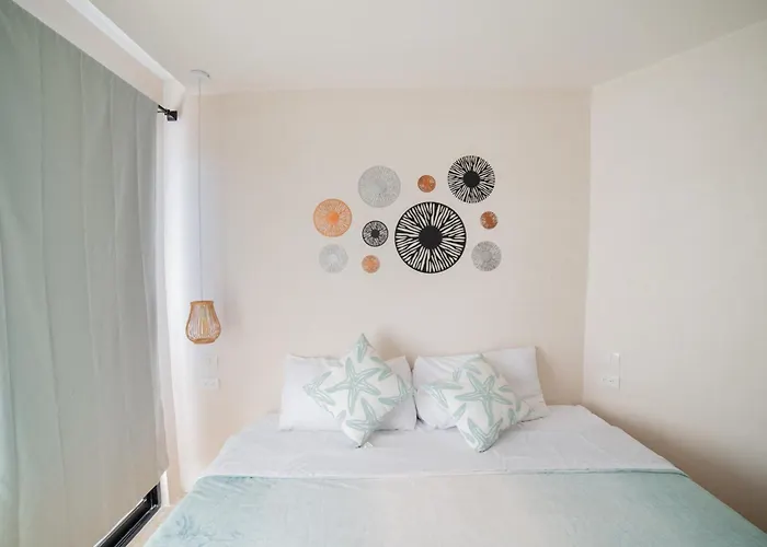 Crystal By Hotel *